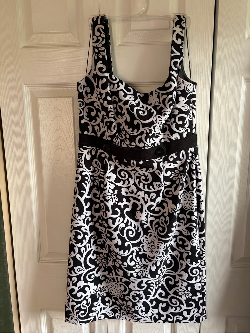 London Times Black and White Scroll-Print Dress